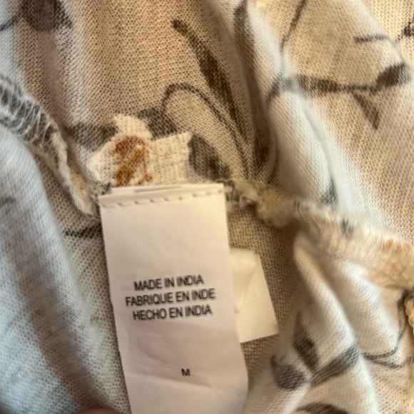 LUCKY BRAND NOVELTY TOP - Picture 6 of 7